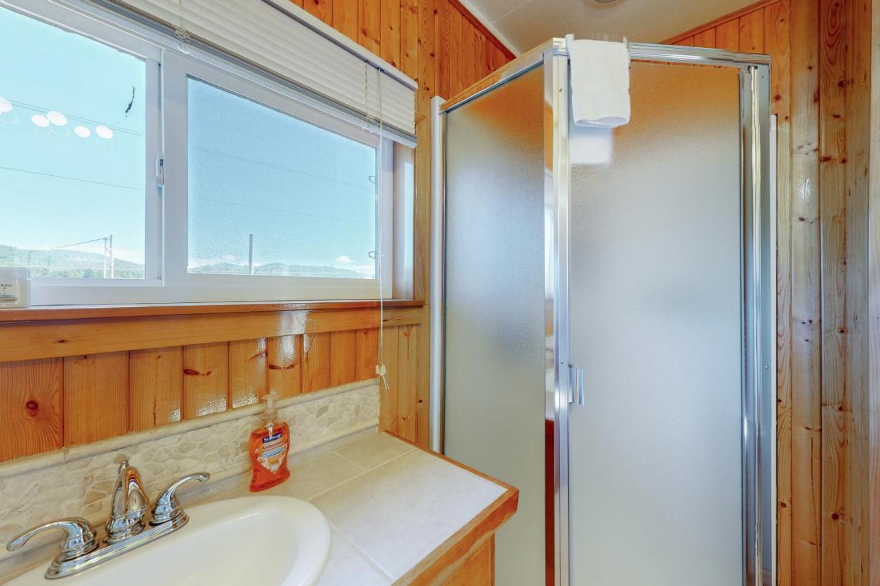 Villa Coastal Breeze Depoe Bay Exterior foto